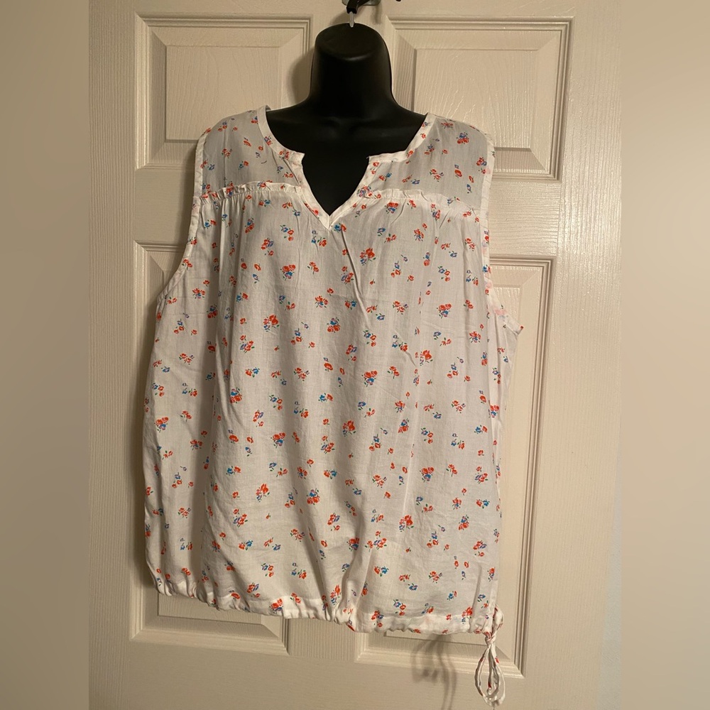 Levi's White Floral Top